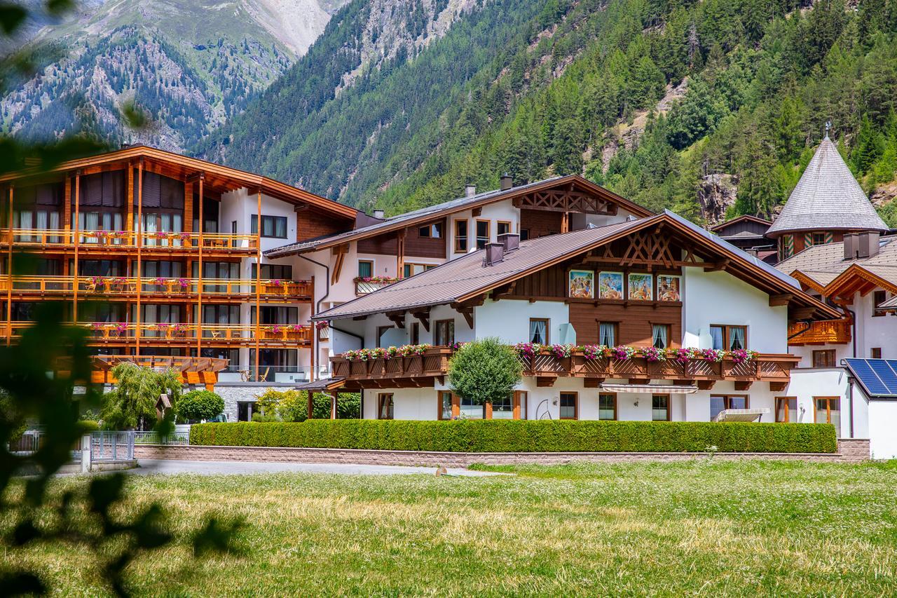 Garni Vierjahreszeiten Solden Bagian luar foto